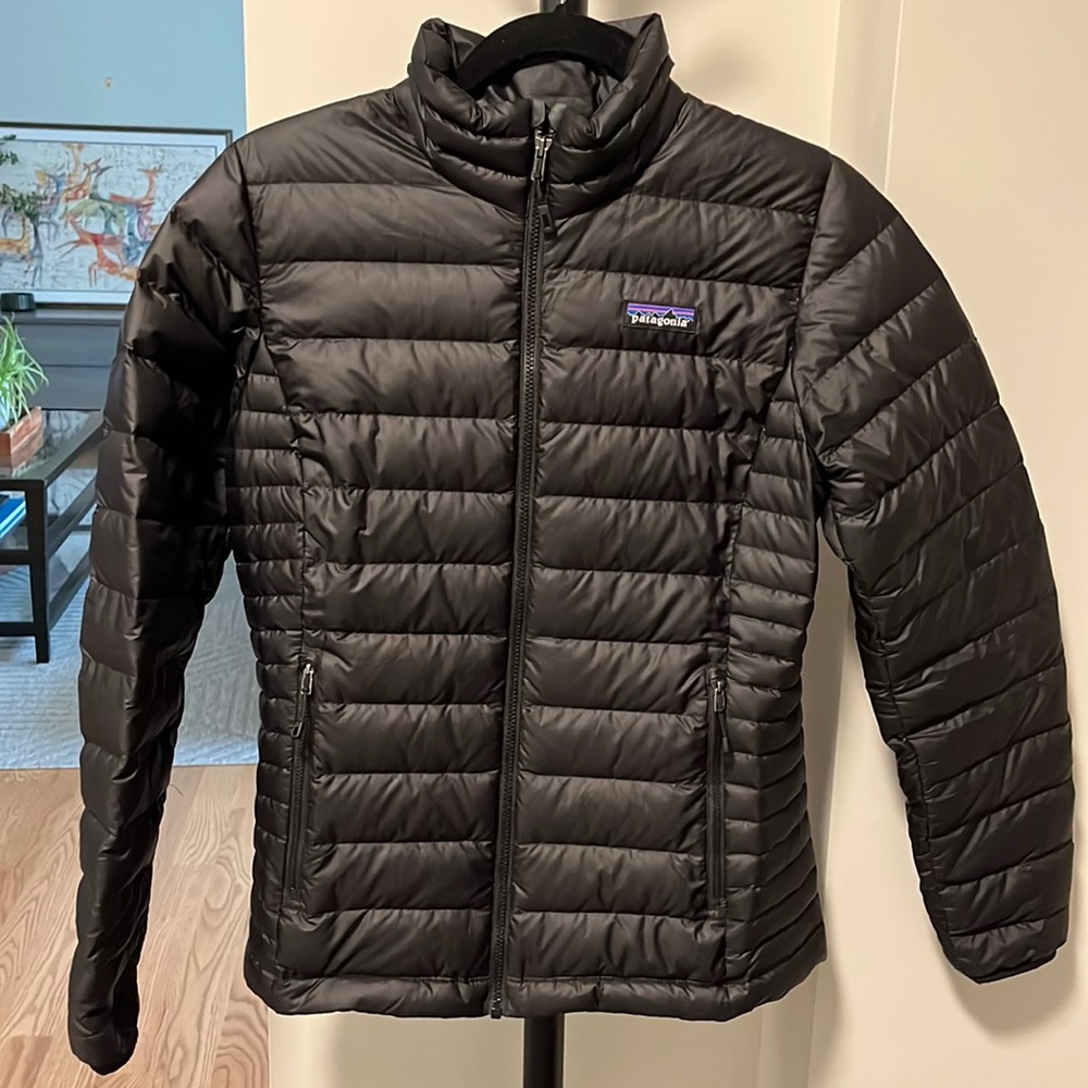 Womens Patagonia down sweater coat